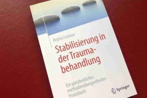 Lackner: Stabilisierung in der Traumabehandlung